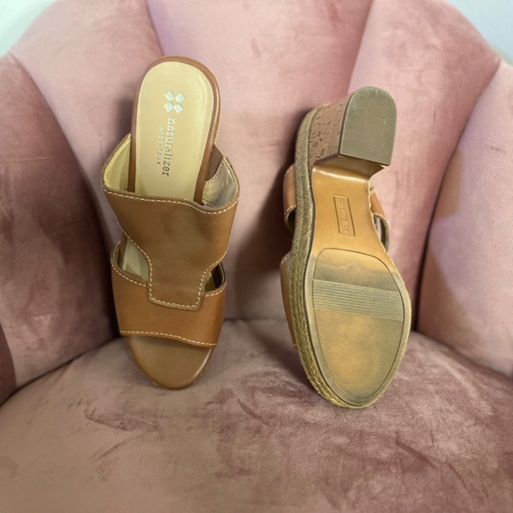 Naturalizer Evette Platform Sandals 10 - Picture 2 of 3